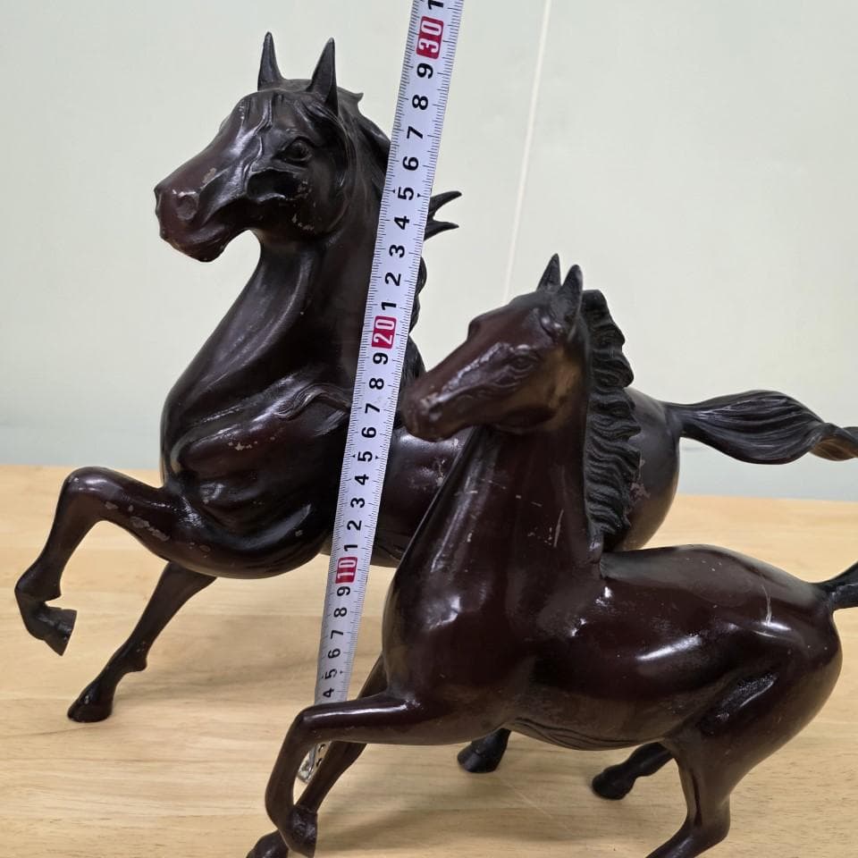 漆製 馬の彫刻 2体セット