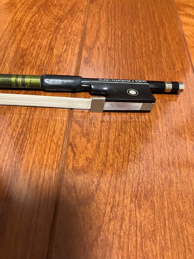 ヴァイオリンカーボン弓 Fiumebianca(フューメビアンカ)