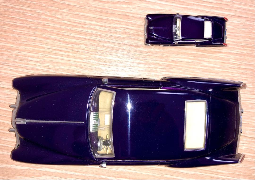 1/24 1/64 ホットウィールレジェンドシリーズCADZZILLAキャジラ