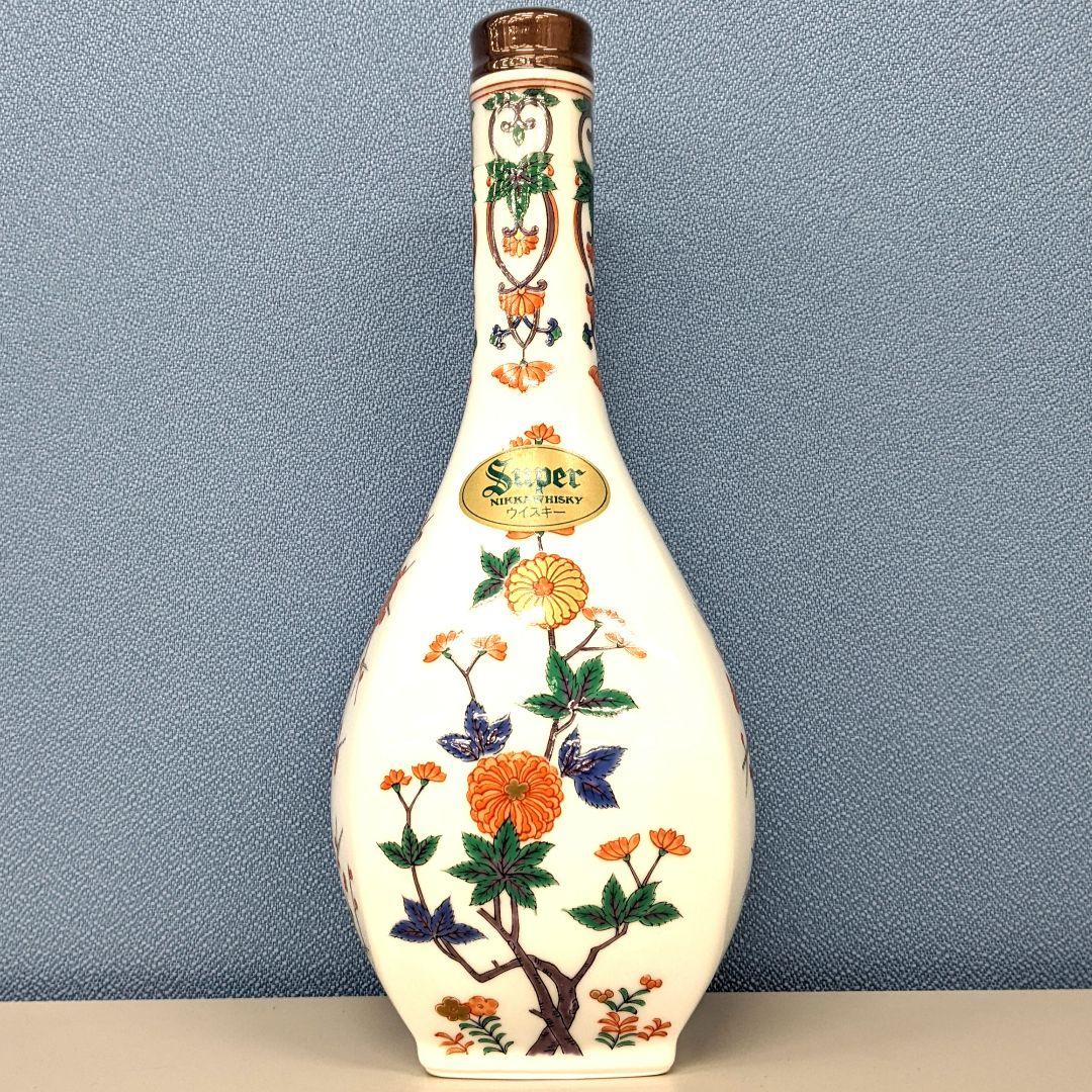 スーパーニッカ　有田焼　陶器ボトル　600ml 43%　古酒未開栓　箱なし スーパーニッカ 有田焼 陶器ボトル 600ml 43% 古酒未開栓 箱なし