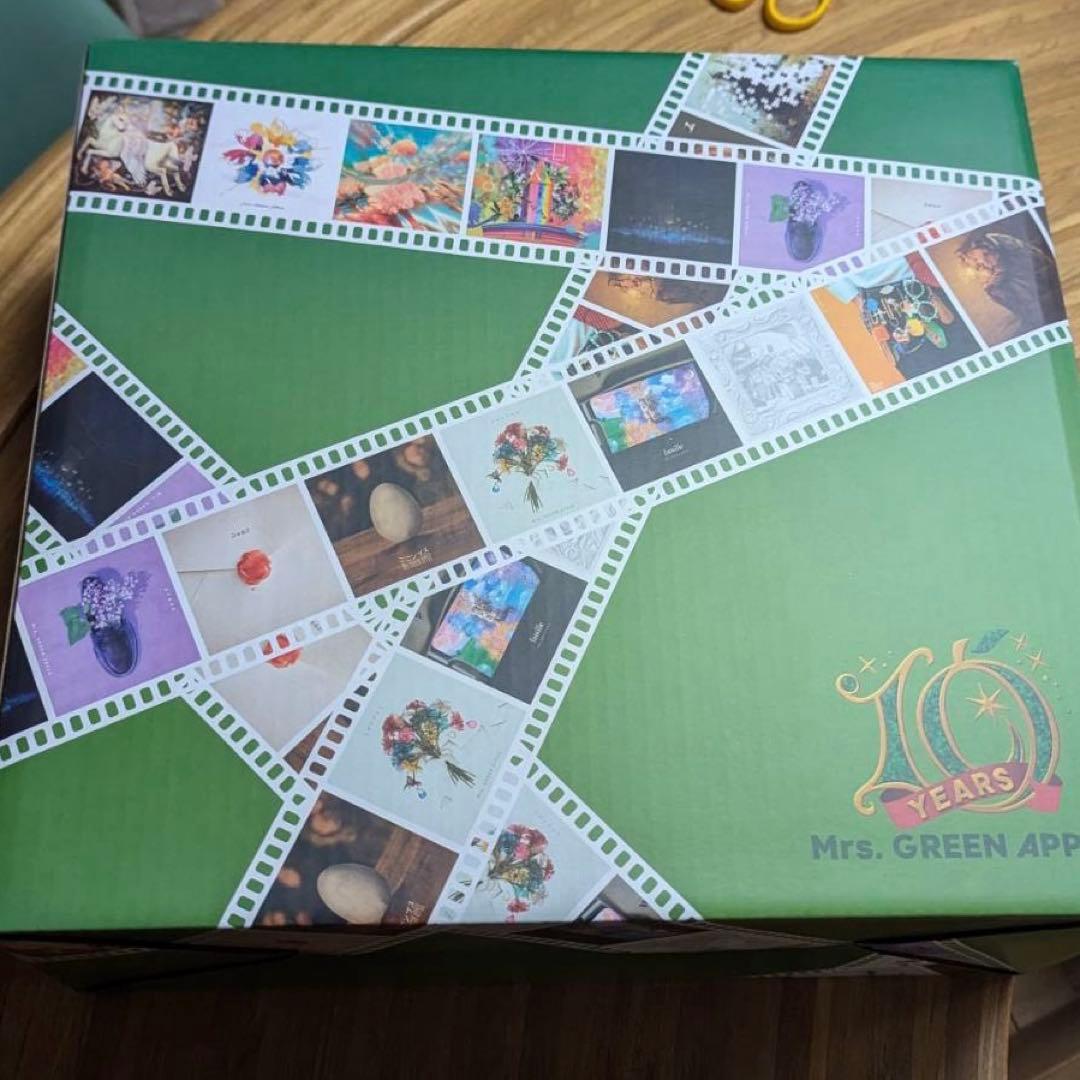 ミセスグリーンアップル MGA レコードプレーヤー - メルカリ