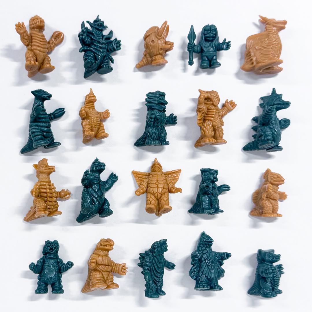 ウルトラマン怪獣消しゴム アンティッQ 20体 復刻 - メルカリ