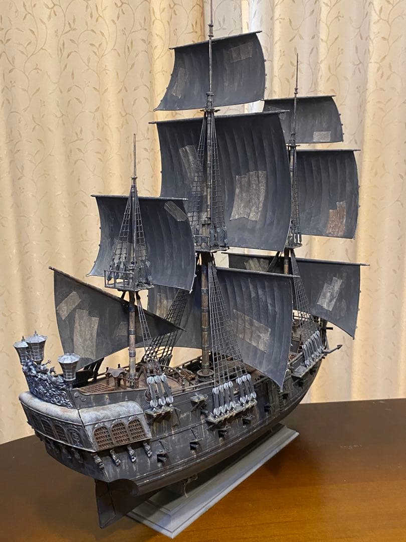 ディズニー『パイレーツ・オブ・カリビアン』 ブラックパール号 プラモデル 模型