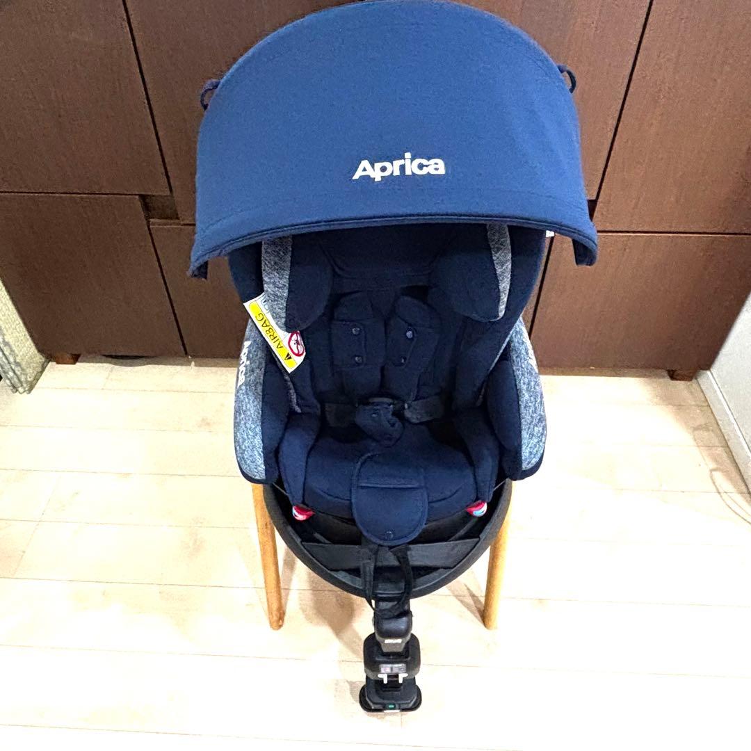 美品✨アップリカ フラディアグロウAC チャイルドシート シートベルト ネイビー