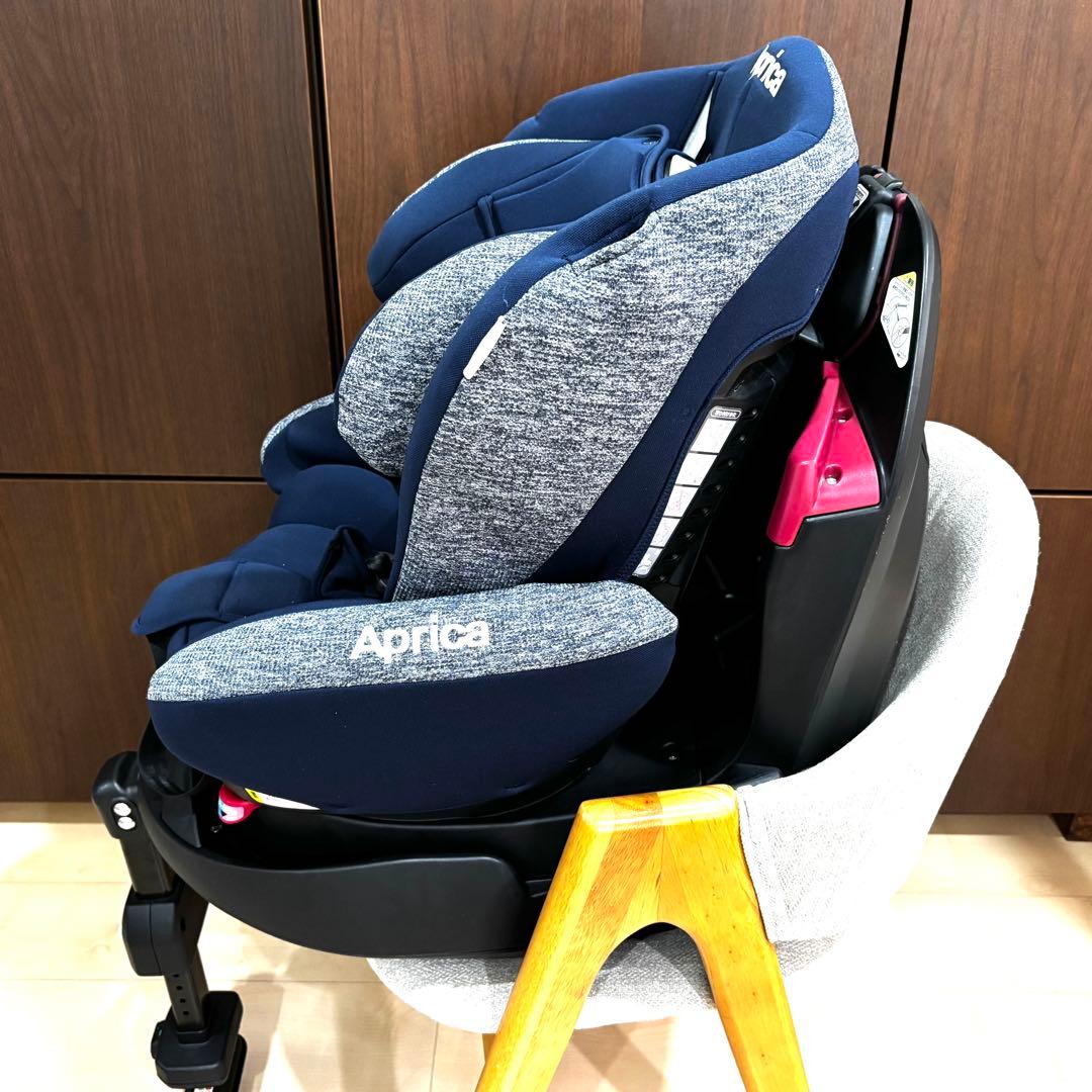 美品✨アップリカ フラディアグロウAC チャイルドシート シートベルト ネイビー