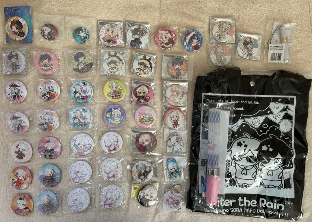 歌い手 グッズ(缶バッジ、ノートetc…) 歌い手 グッズ(缶バッジ、ノート