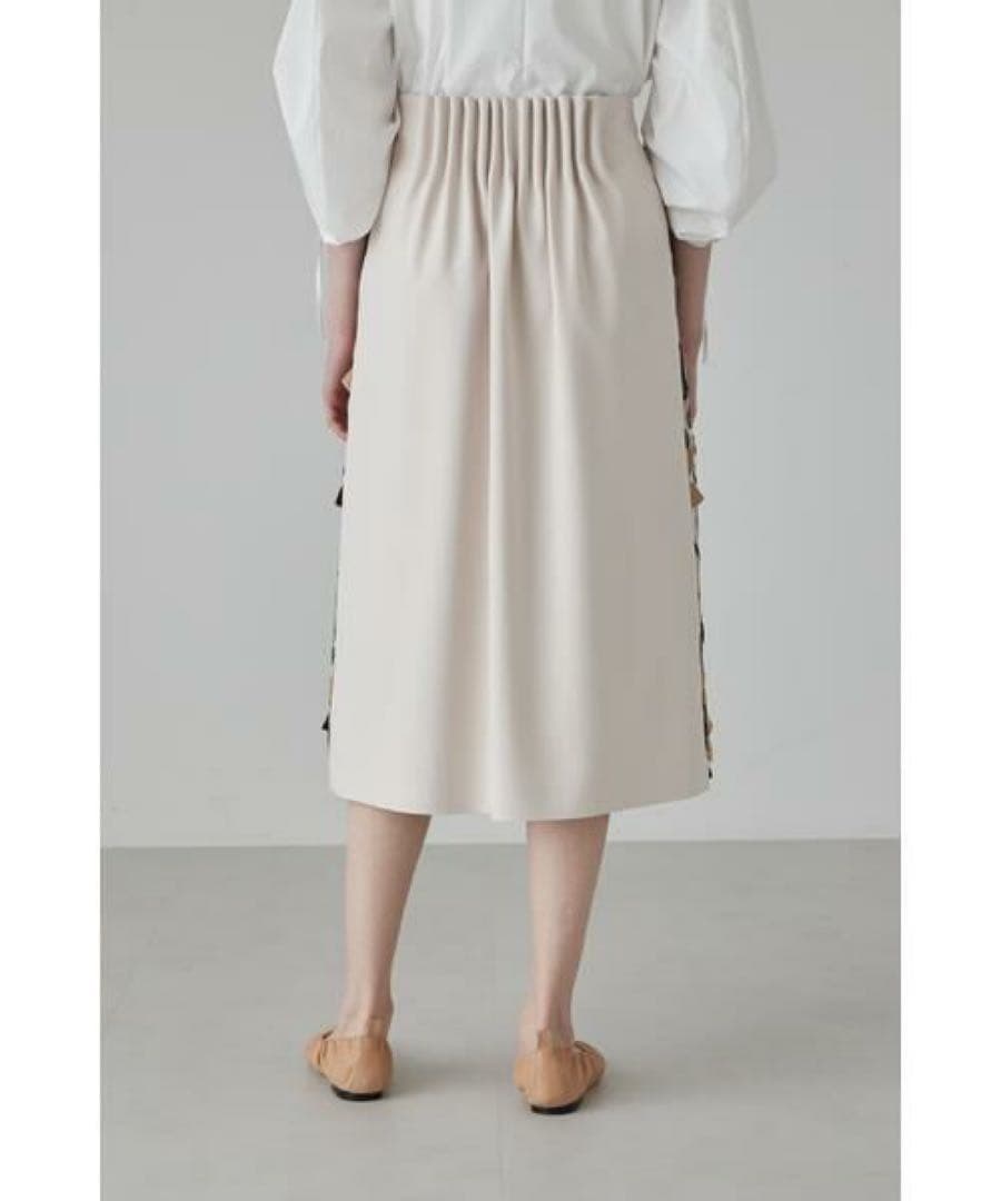 アドーア　3Dレーススカート