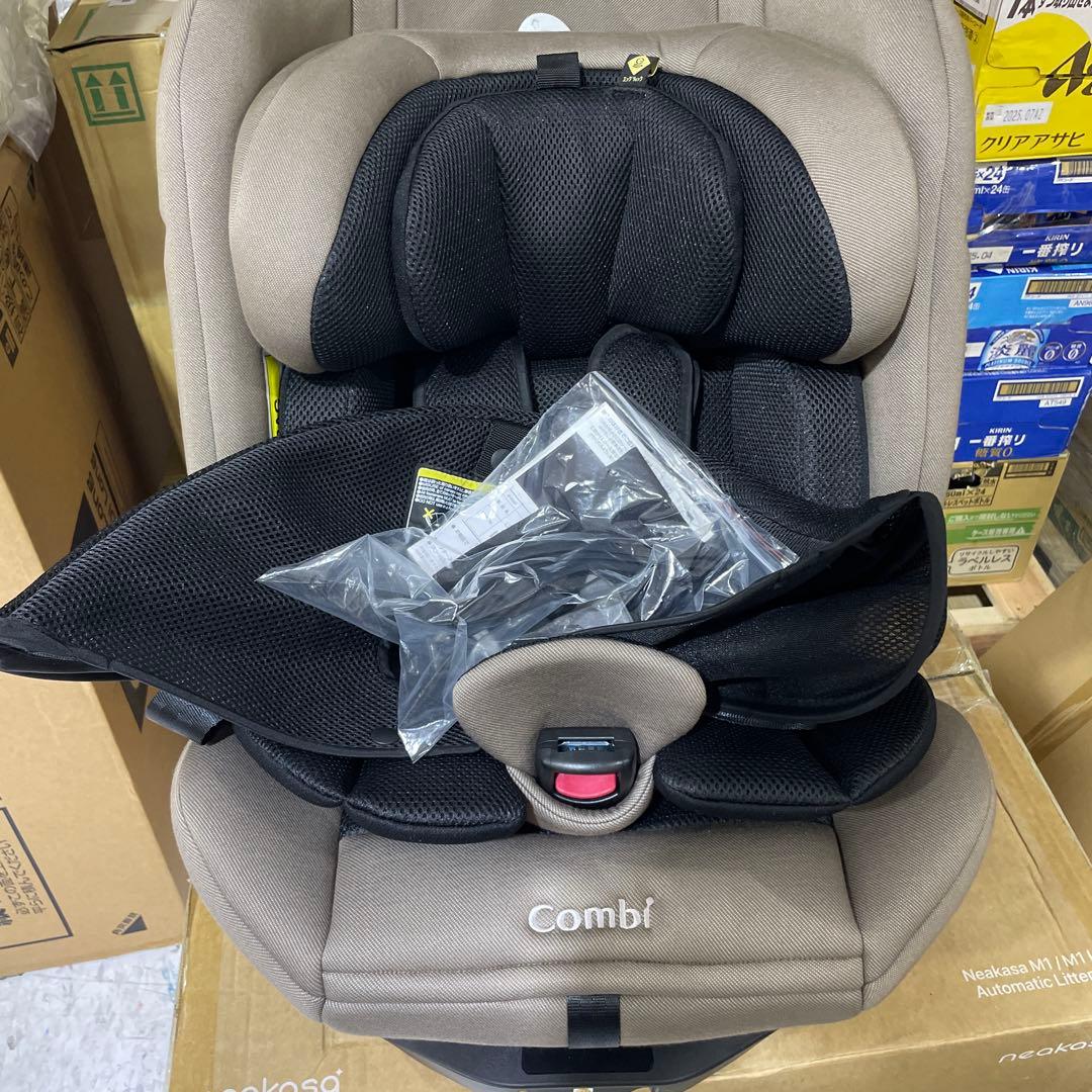 コンビ ISOFIX固定 回転式チャイルドシートR129 エッグショック EA