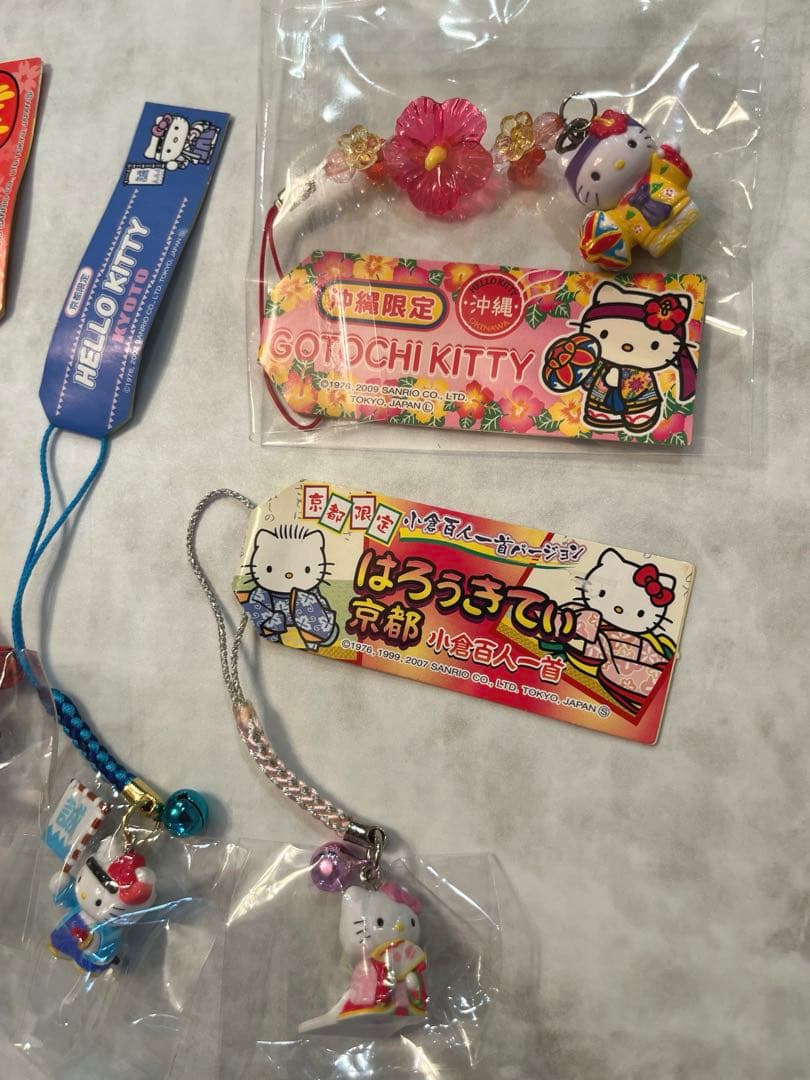ハローキティ ご当地キティ 根付け　ストラップ 10個セット