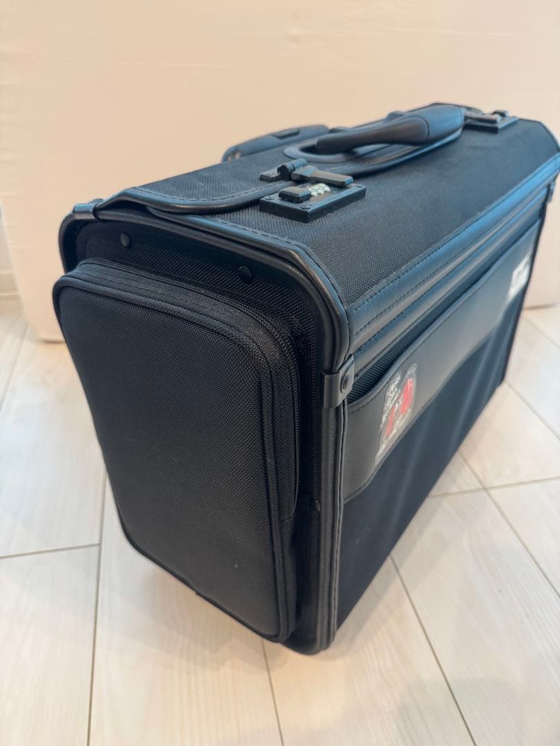 ANA パイロット 石井鞄社製 フライトバック