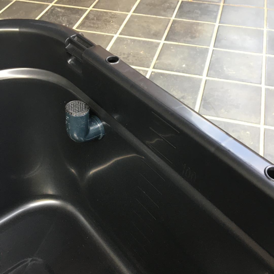 メダカ飼育ケース 120㍑x1個 黒/濃緑指定可 オーバーフロー付 金魚飼育容器