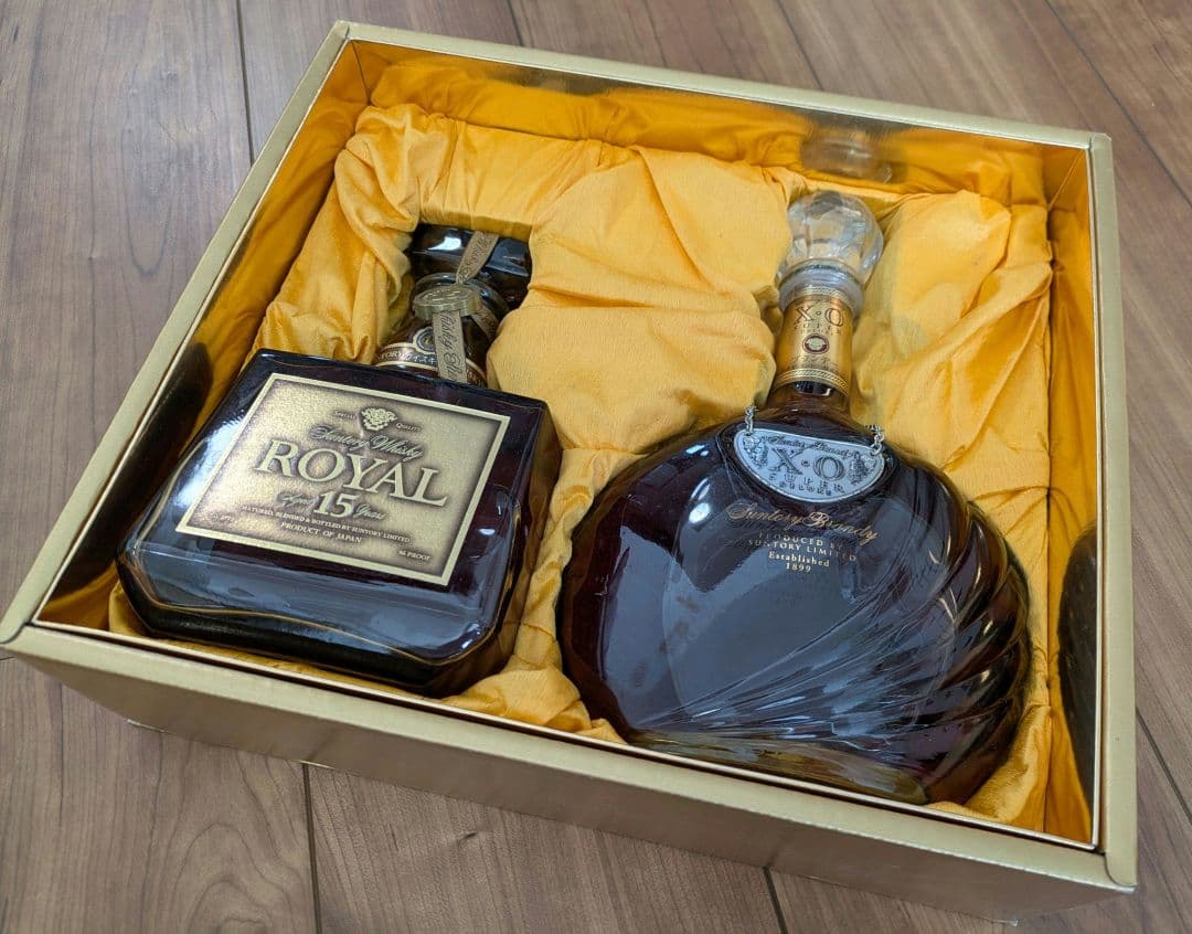 Royal 15年ウイスキー & XO Deluxe ブランデー サントリーウイスキー