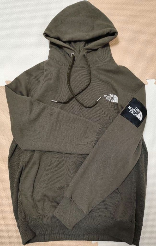 【美品】ノースフェイス　パーカー　Мサイズ