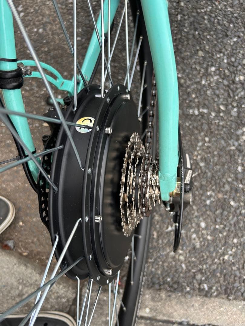 クロスバイク ミントグリーン 後輪モーター