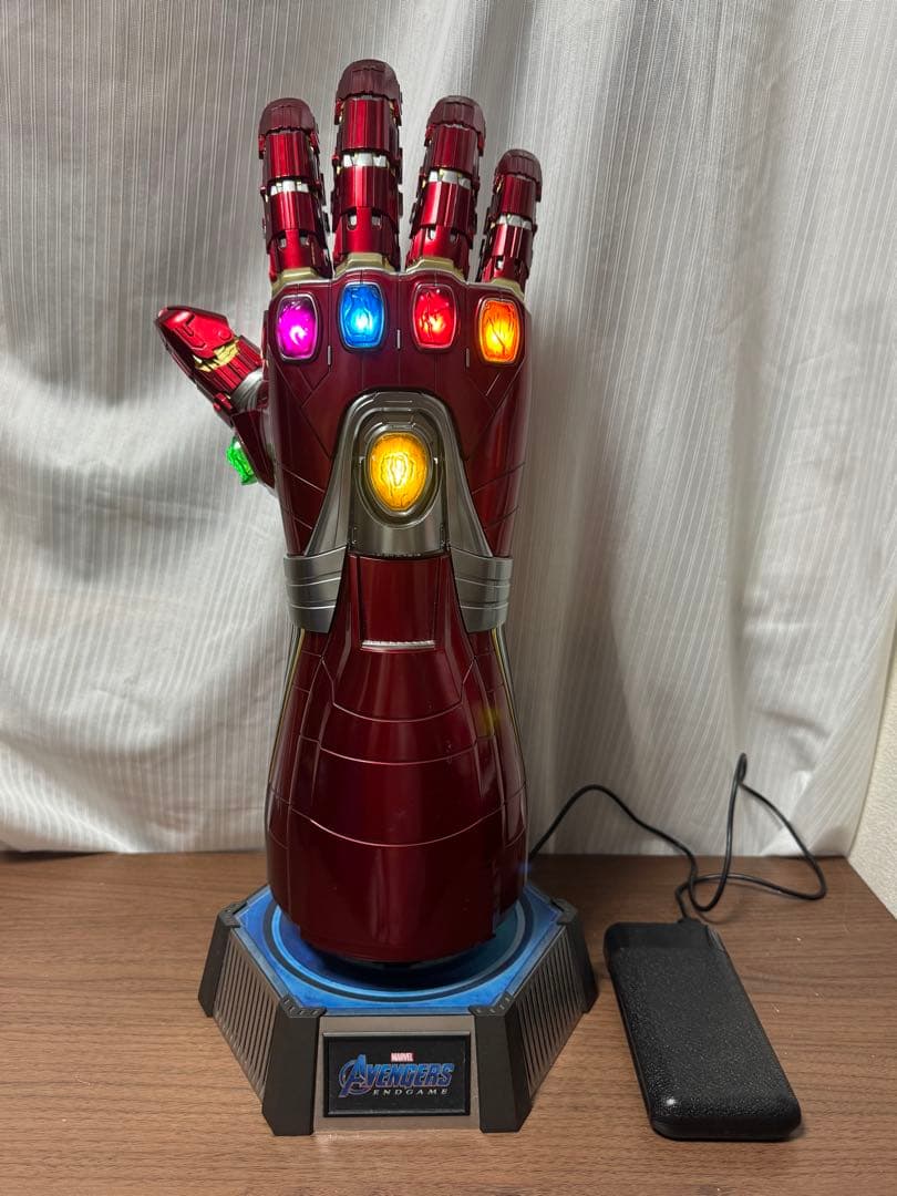 チ*ラ様 ホットトイズ１／１スケールレプリカ　ナノ・ガントレット マーベル』「マーベル・レジェンド」1／1スケール・レプリカ