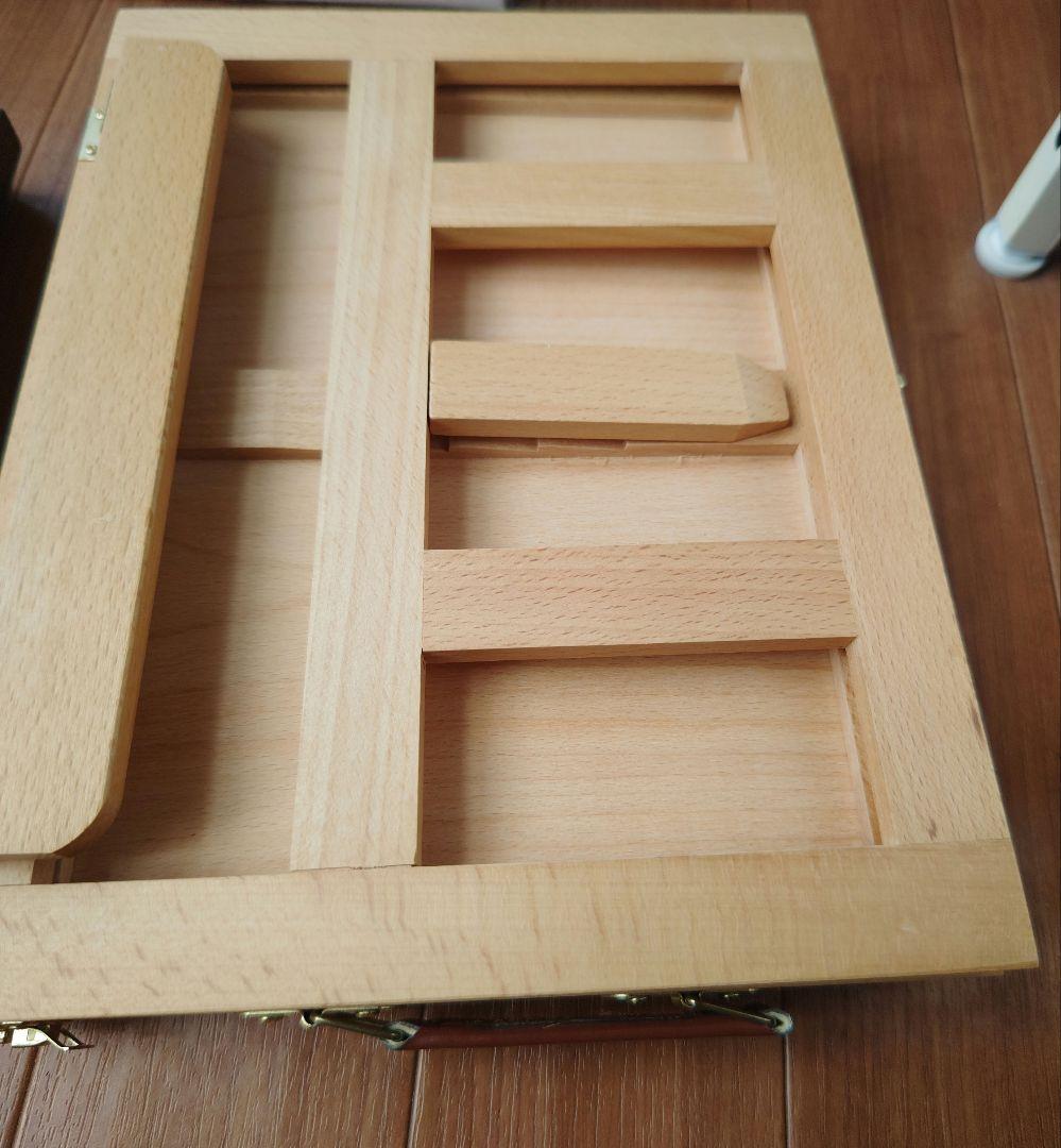 油絵具36色セットと木製イーゼルセット未使用