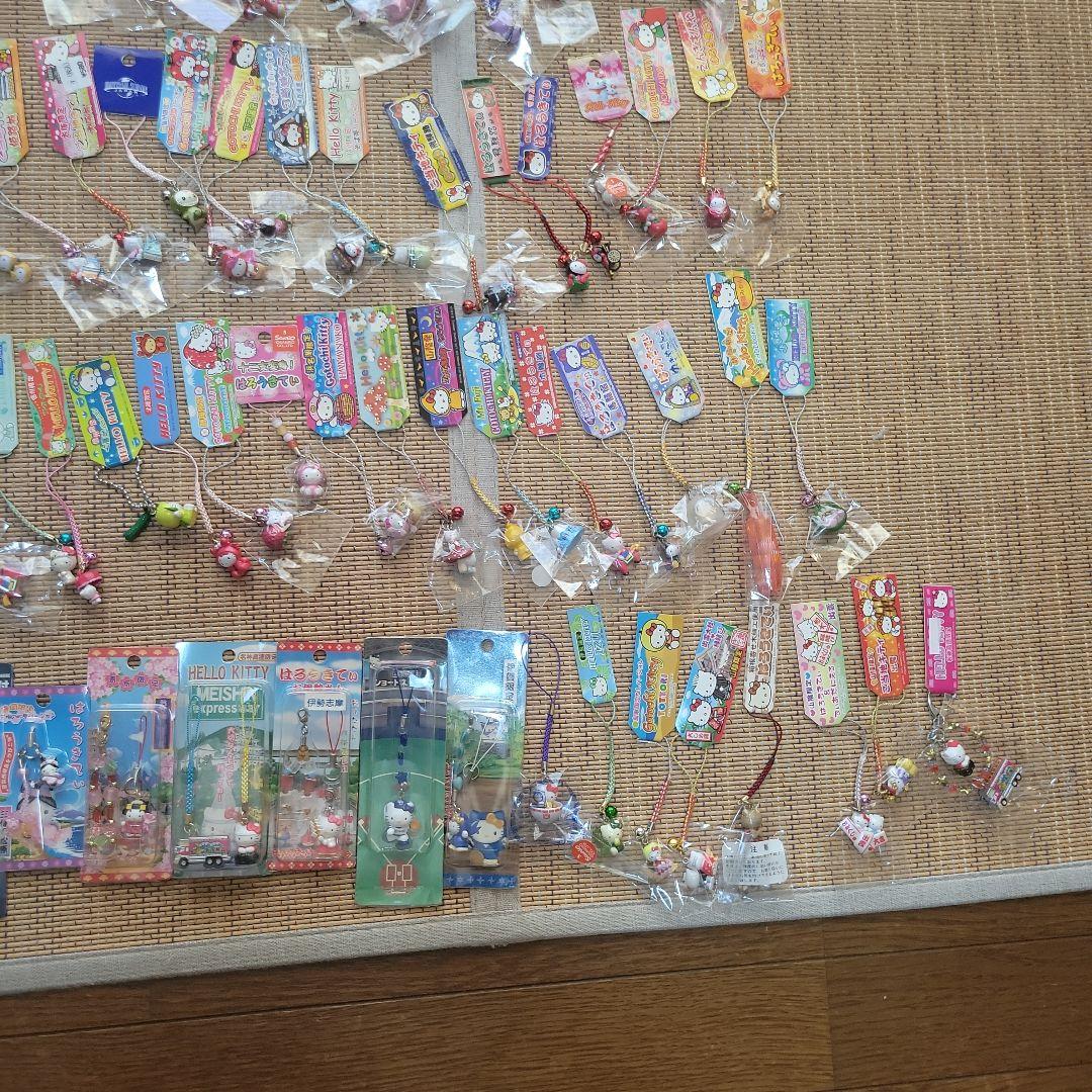 キティ キーホルダー 大量