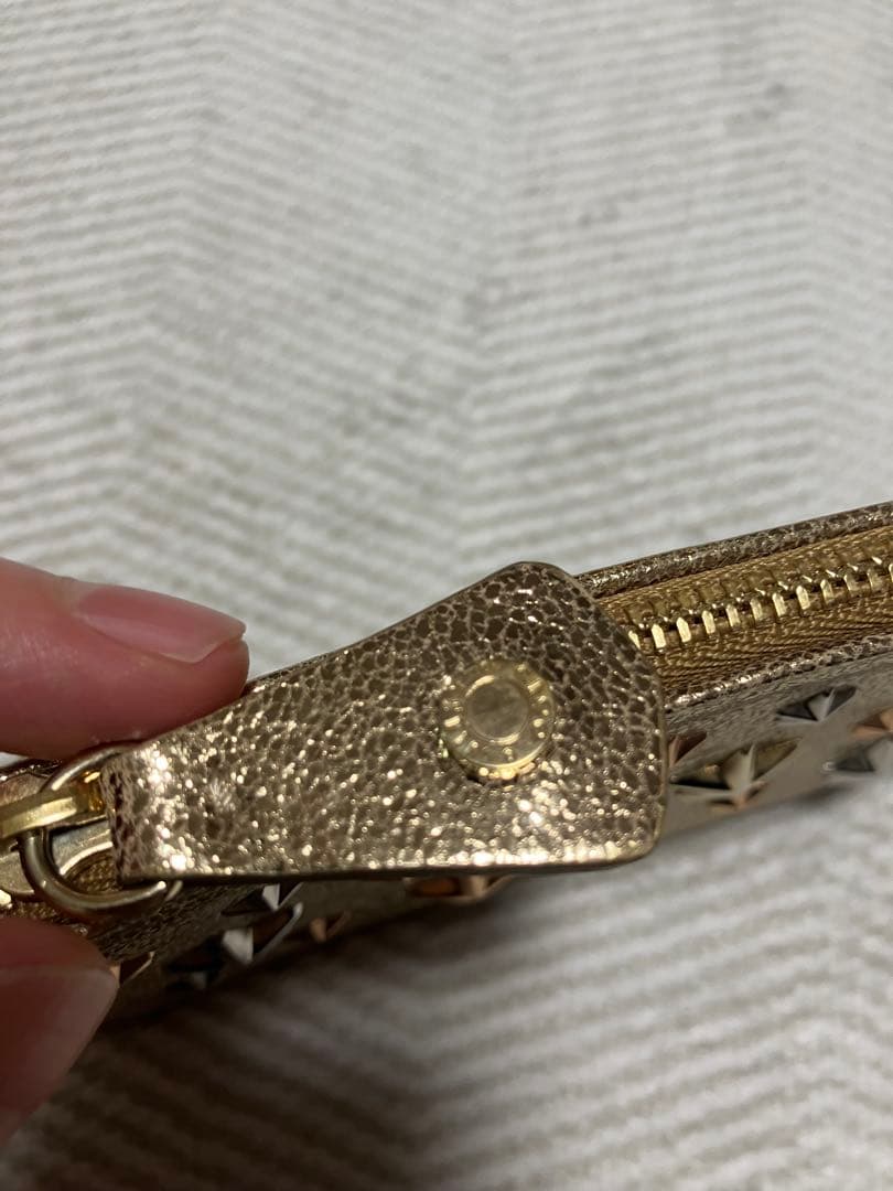 JIMMY CHOO ジミーチュウ 星スタッズデザイン/チェーン付きケース