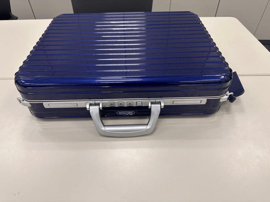 美品 リモワ アタッシュケース リンボ ブルー ダイアルロック