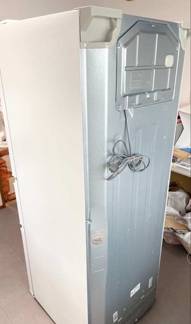 【美品】23年製　TOSHIBA 東芝　冷凍冷蔵庫　326ℓ GR-U33SC