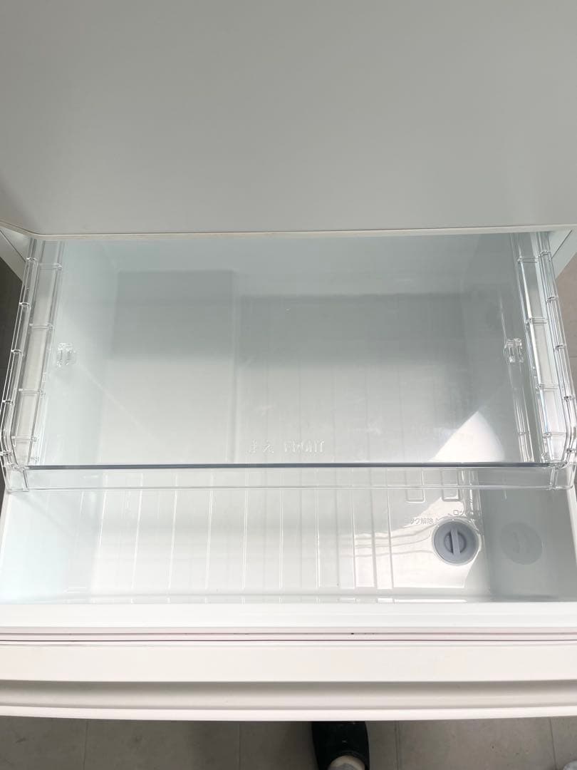 【美品】23年製　TOSHIBA 東芝　冷凍冷蔵庫　326ℓ GR-U33SC