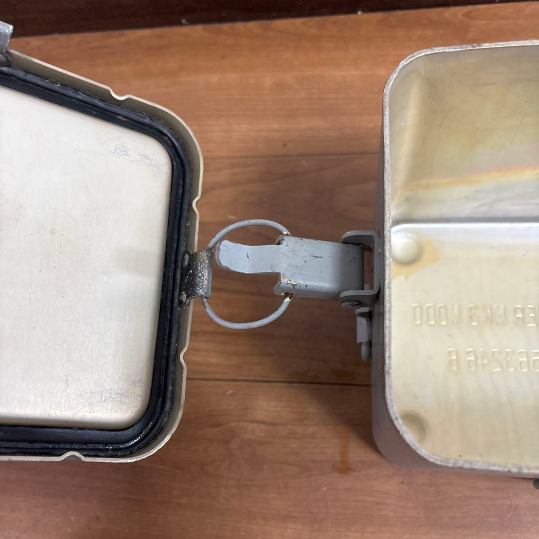 米軍 実物 SIGNAL SMOKE CASE 送料無料