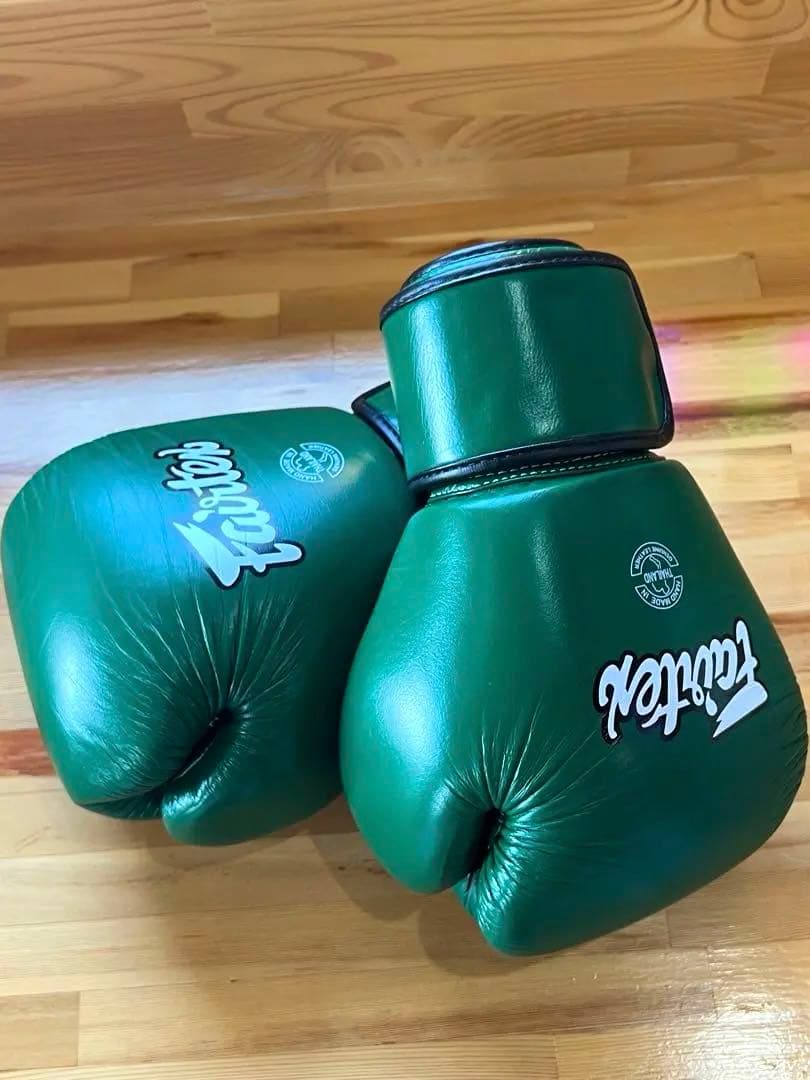 Fairtex ボクシング ムエタイ グローブ マッドグリーン14oz 楽天市場】フェアテックスグローブ part1 Fairtex ボクシンググローブ