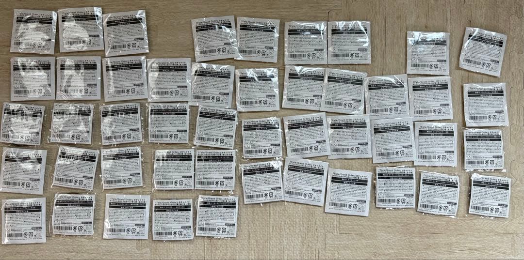 【ガチャメイト】FGO サーヴァントホログラム缶バッジ　47個セット