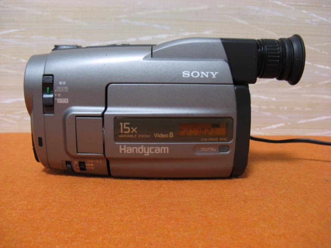 動作OK❗️☆SONYの液晶8ミリビデオカメラ・CCD-TRV20