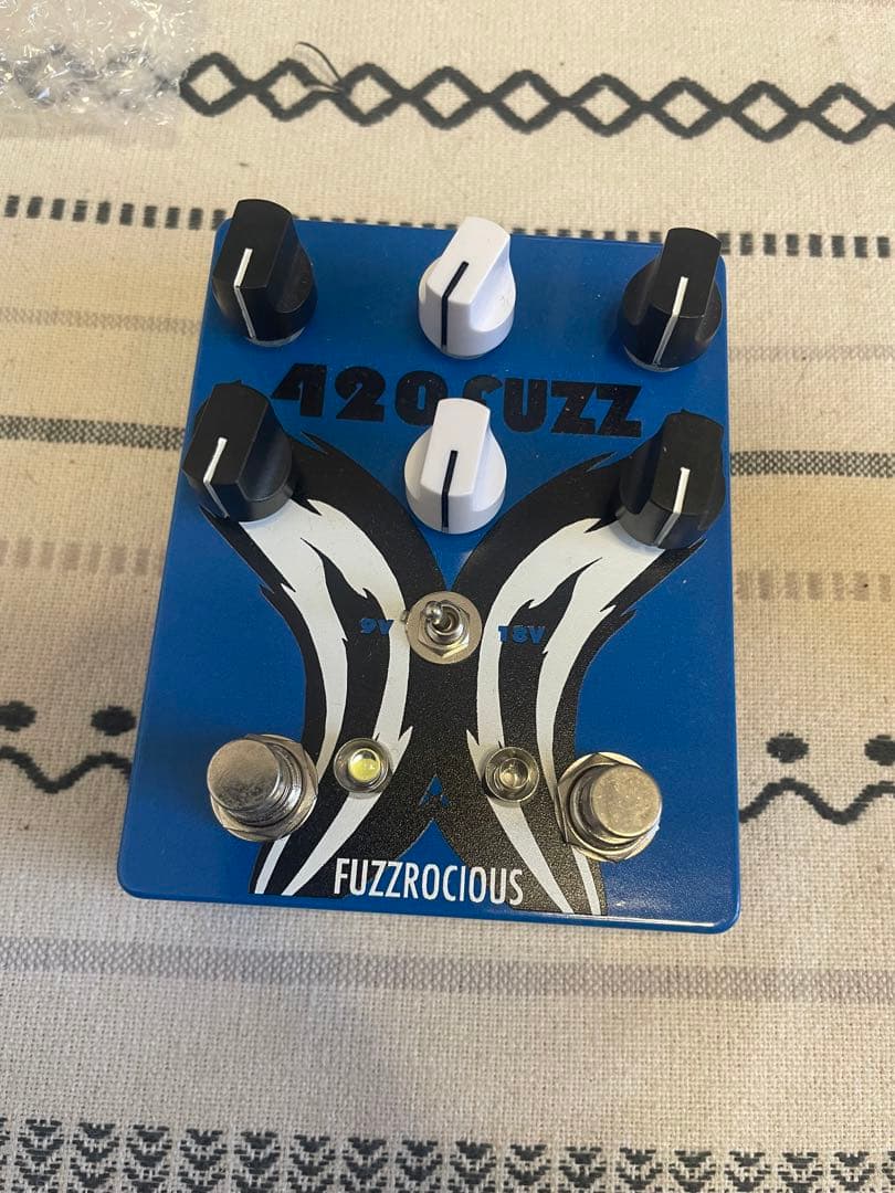 Fuzzrocious 420 Fuzz v2 ギターエフェクター