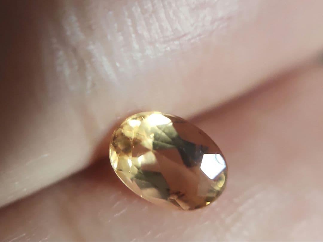 天然インペリアルトパーズ 0.832ct