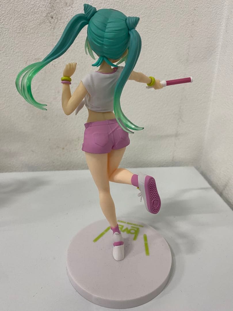 ID8731: 4体セット 初音ミク レーシングミク フィギュア 2023 - メルカリ