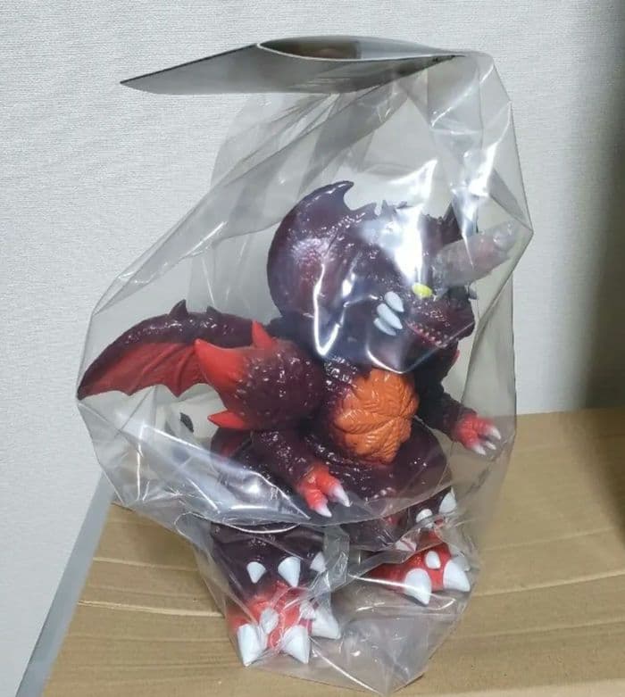 安楽安作 デストロイア 怪獣 ソフビ メディコムトイ ゴジラ