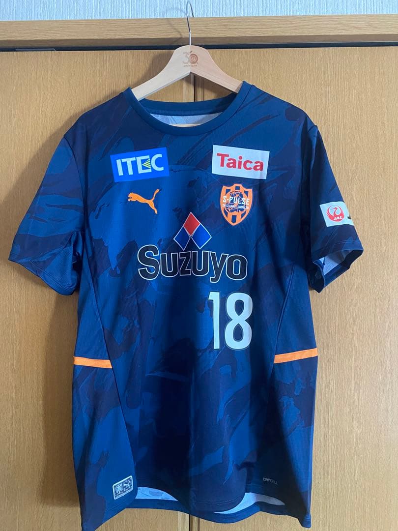 期間限定値下げ 西野カナ サイン入りタオル Docomoプレミアライブ