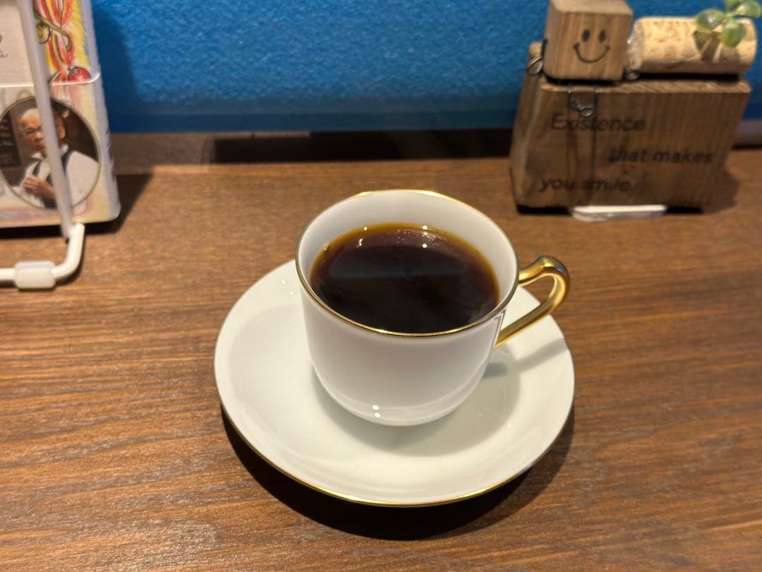 年末セール 今だけ6000円 値引き。先にコメント 『美品』 大倉陶園 陶器製 okuratouen_62c-1001