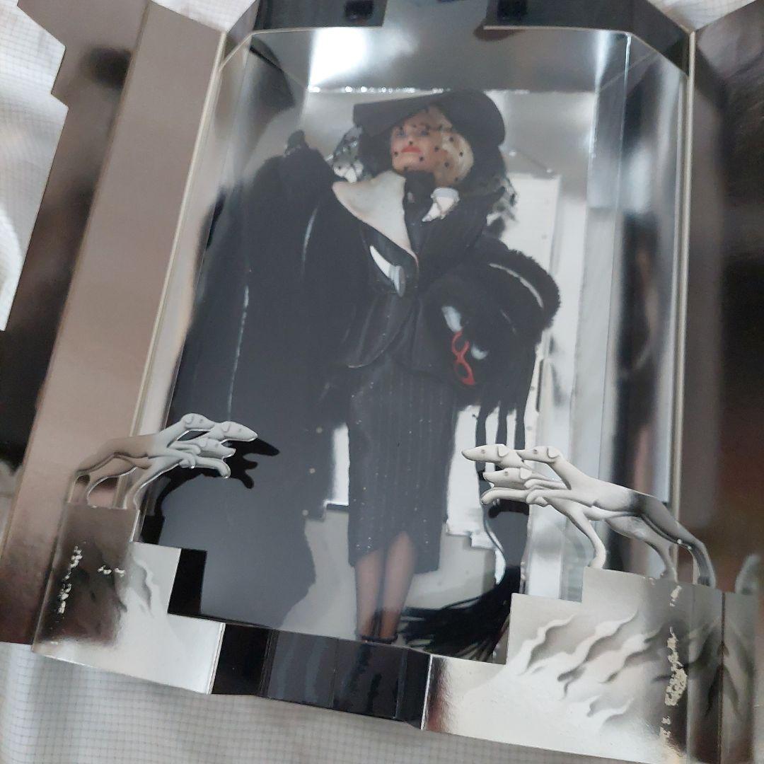 ディズニー×マテル社　クルエラ・デ・ビル フィギュア 101匹わんちゃん