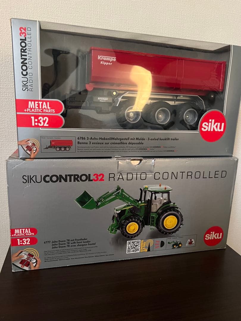 1/32ジョンディアトラクターラジコン　トレーラーセット