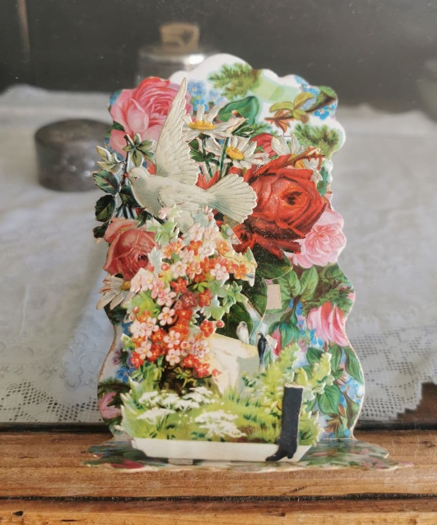 アンティークフランス 立体３層カードカニヴェ 聖体式記念 3D薔薇鳩バード勿忘草