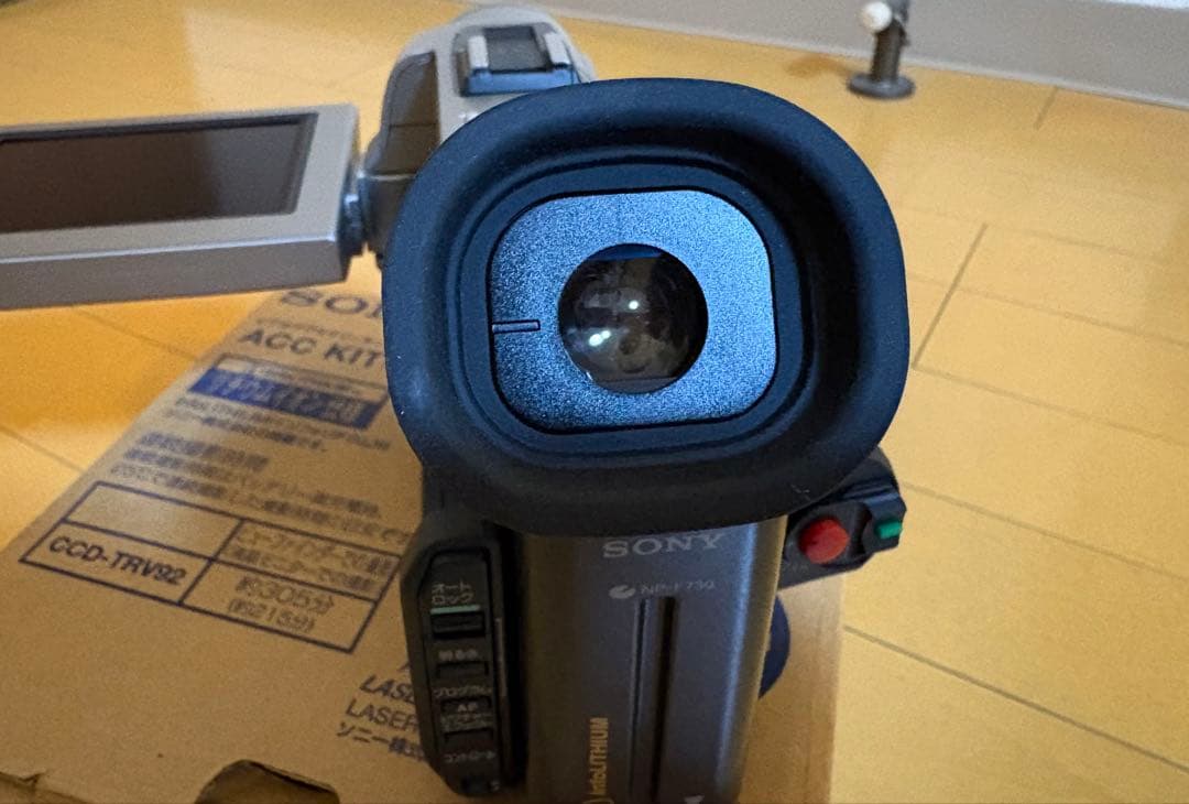 【美品】ソニー ①MiniDV Handycam DCR-TRV7②カメラバック