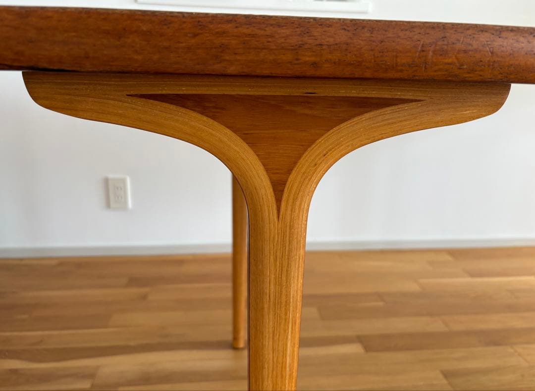 【天童木工】長大作デザイン　ダイニングテーブル（USED）