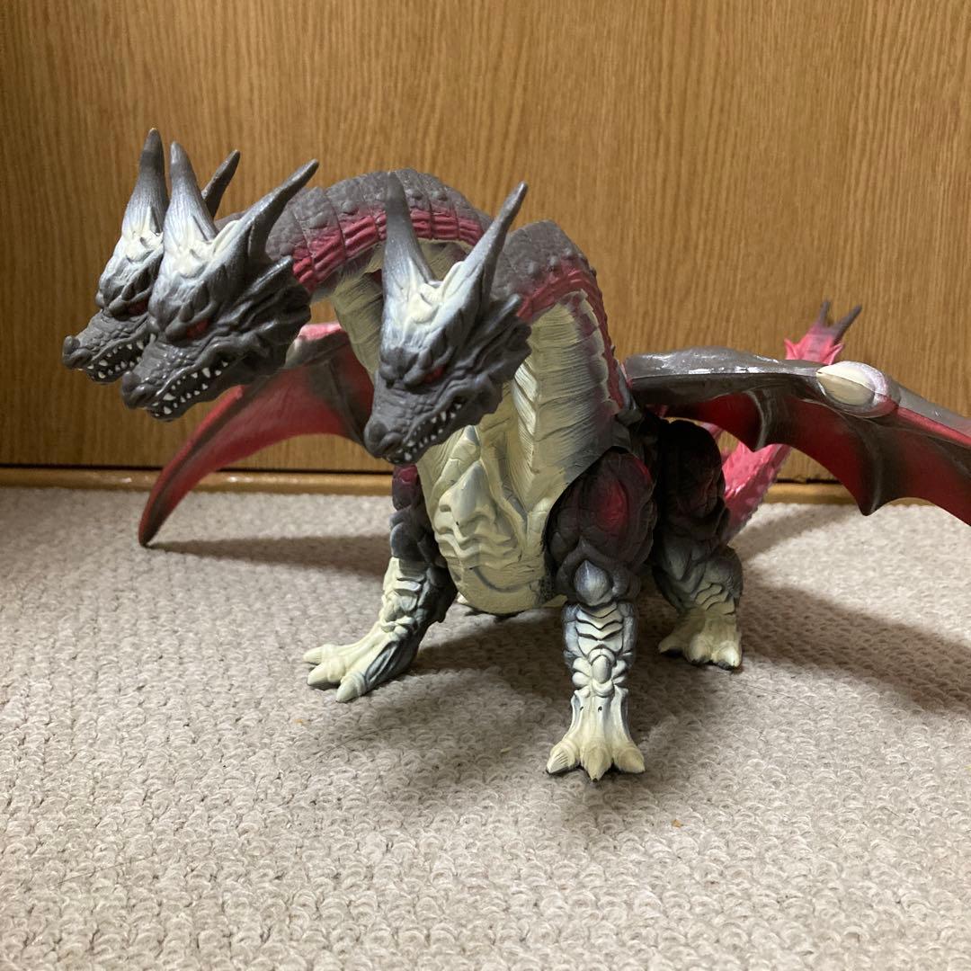 デスギドラ ソフビ - メルカリ