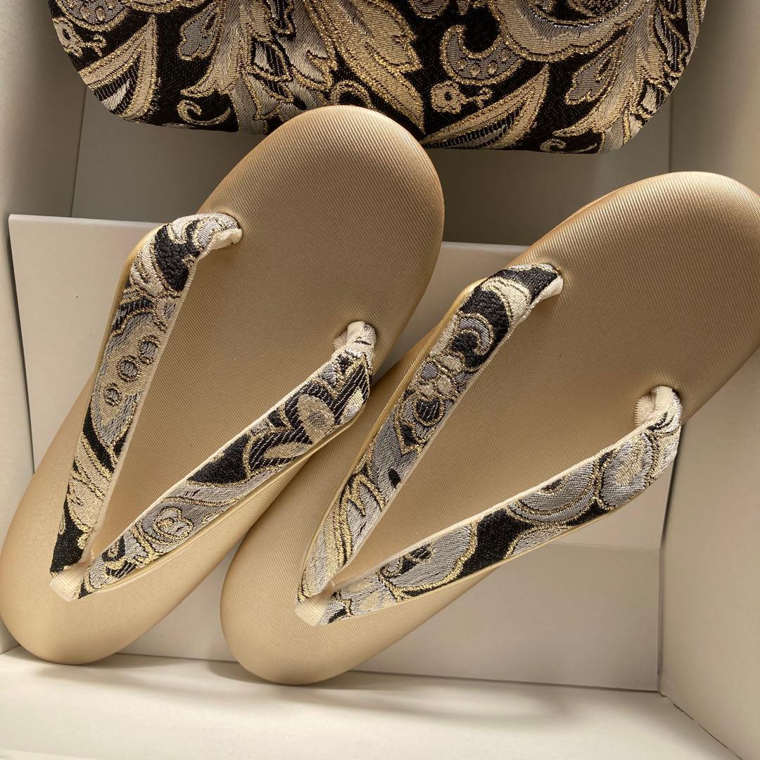 新品未使用ゴールドとブラック和装用バッグ草履セット