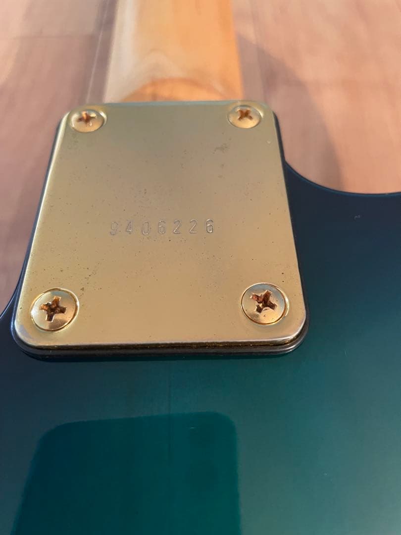 今だけ値下げ中【希少】CHARVEL エレキギター グラデーションブルーストラト