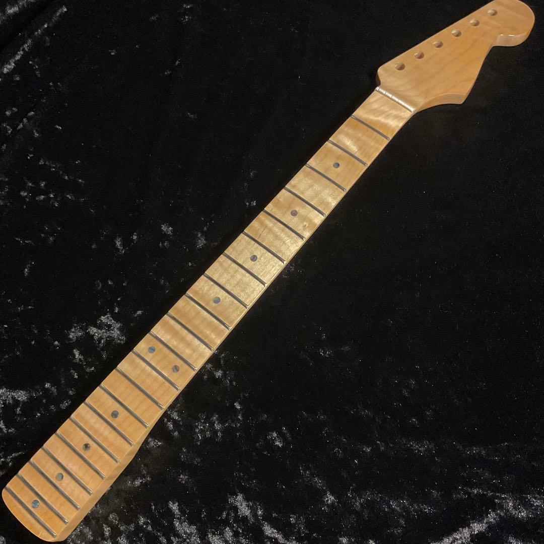 カナダ産フレイムメイプル エレキギターネック ストラトキャスター