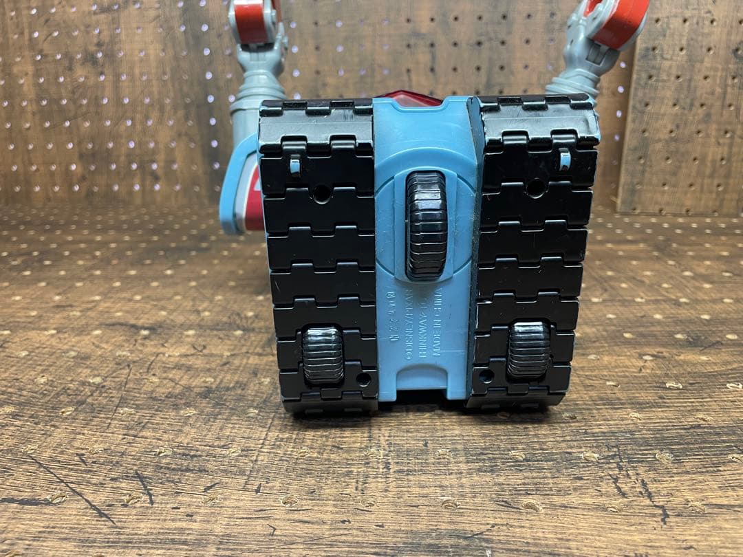 トイストーリー　スパークス　等身大