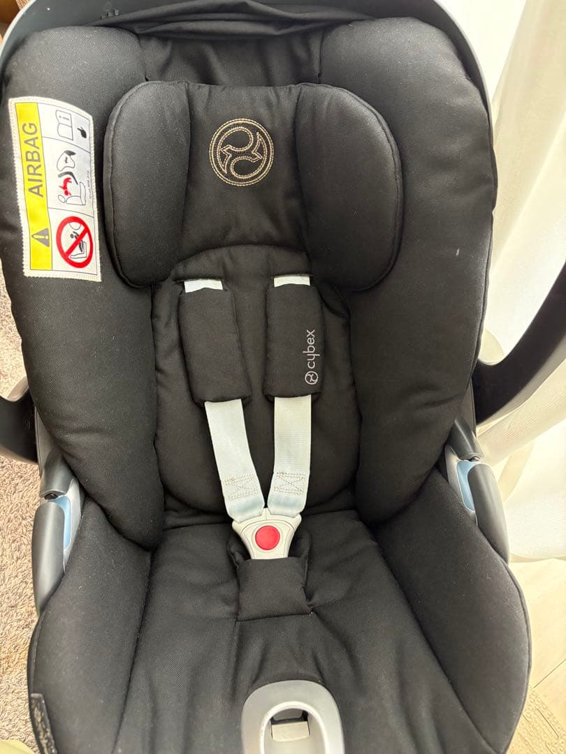 サイベックス Cloud Z i-Size ベビーシート 新生児インレイ付き