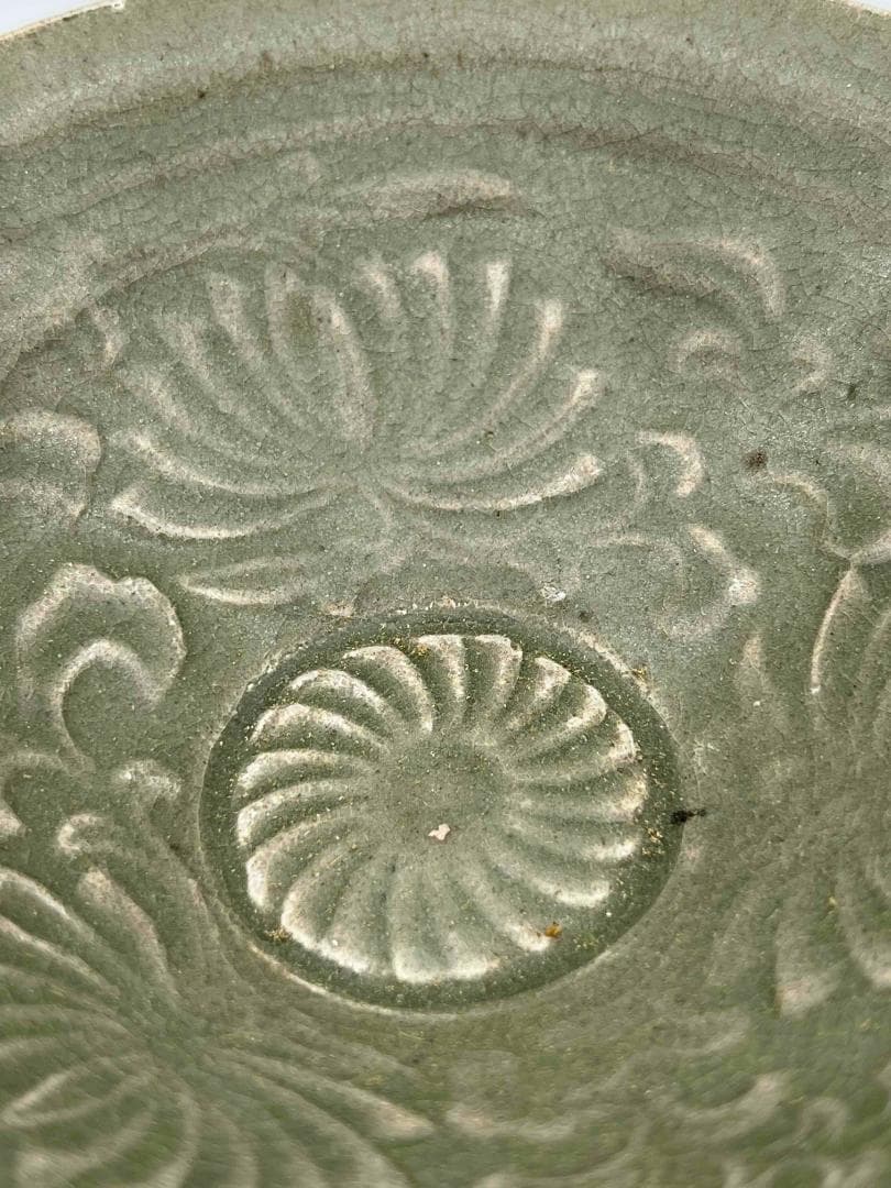 宋時代 青磁 耀州窯刻花碗 龍泉盞 茶碗 【旧家蔵出し】 唐物(A-64