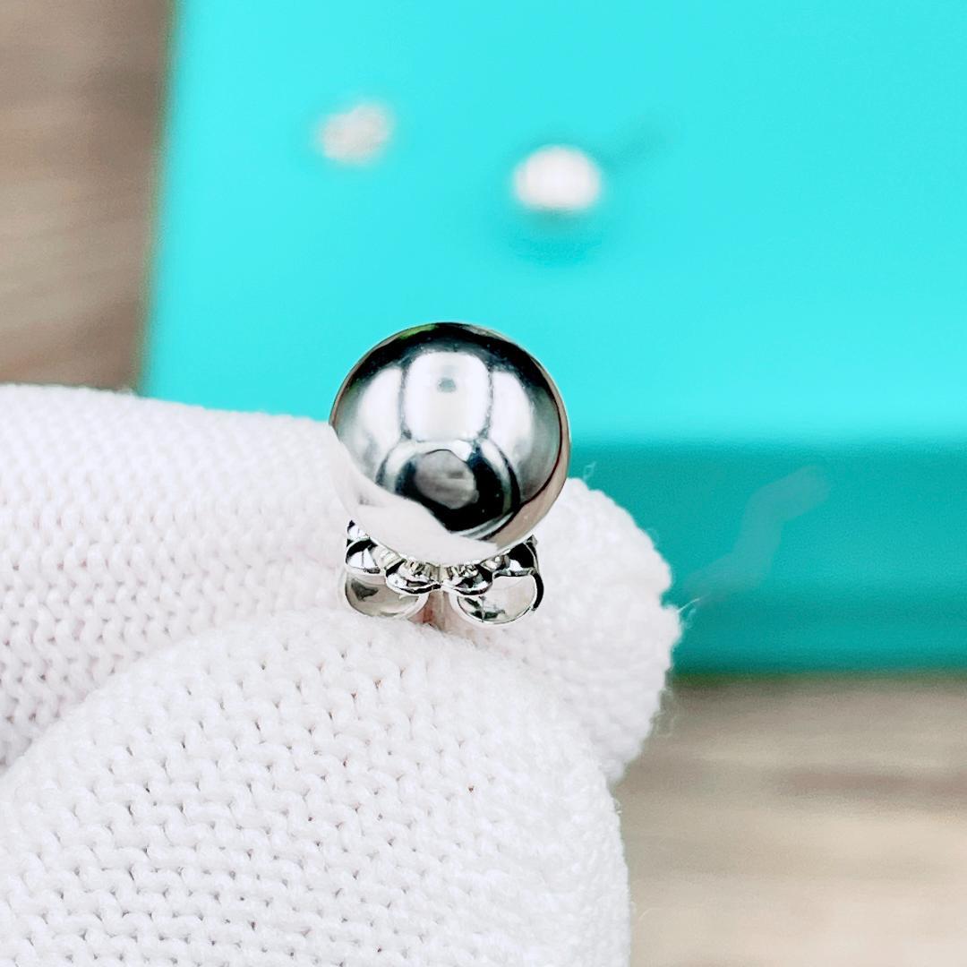 ◇ティファニー◇新品仕上済 ハードウェア ボール ピアス Ag925 2.14g