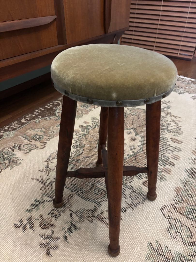 お値下げ　アンティーク　スツール　木の椅子　actus