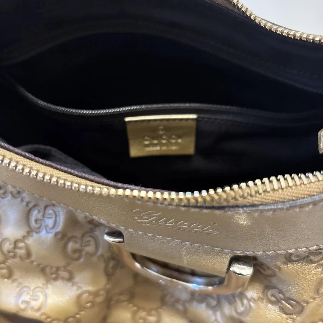 Gucci ベージュレザーショルダーバッグ